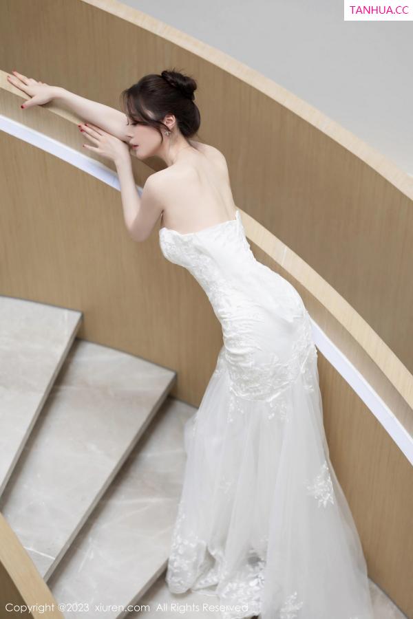 梦心玥  [XiuRen]高清写真图 2023.08.30 No.7310 梦心玥 婚纱美腿第26张图片